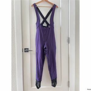 Vintage Nils Women's Black Snow Ski Bib Pants Stirrup Overalls Schoeller Size 4R